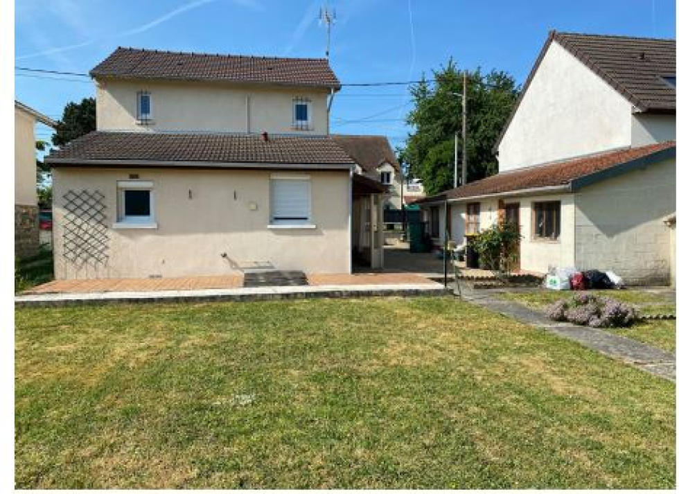 Vente MAISON EN VIAGER OCCUPE SUR DAME DE 84 ANS France Viager
